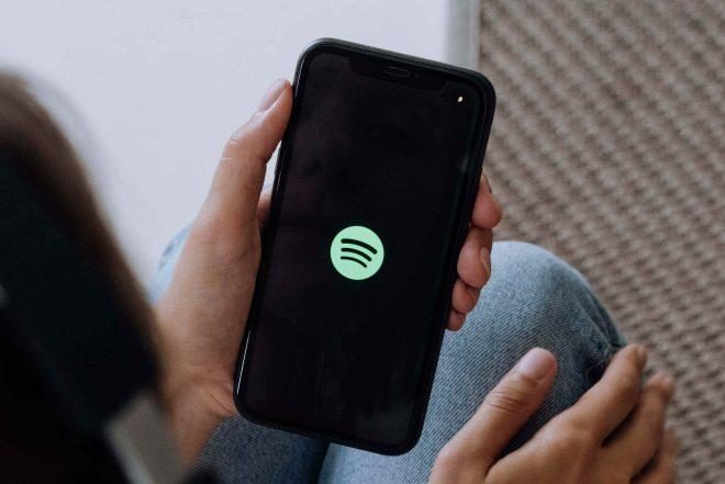 Spotify tüm zamanların en çok dinlenen şarkısını açıkladı