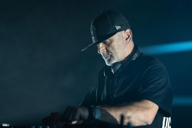Frekans: DJ U.F.U.K