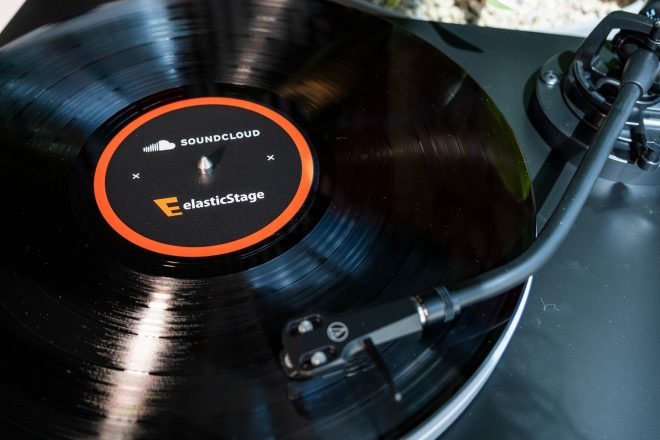 SoundCloud bağımsız sanatçıların plak satışını kolaylaştırmak için elasticStage ile iş birliğine gitti