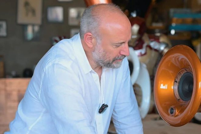Halit Ergenç’in yaklaşık 15 yıldır el yapımı hoparlör ürettiği ortaya çıktı