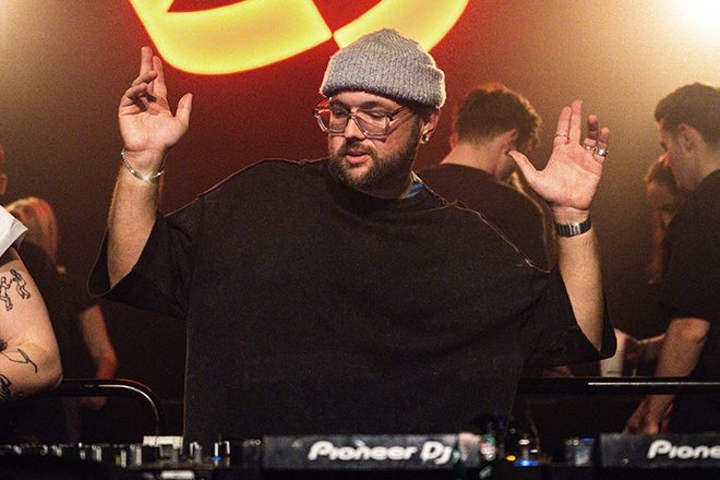 Yannick Mueller bu yılki üretimlerine ‘Back’i ekledi